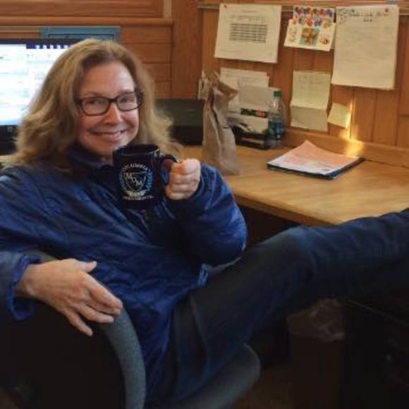 Linda Dammann - Poshmark Profile Picture of Linda Dammann (@lac543) on Poshmark