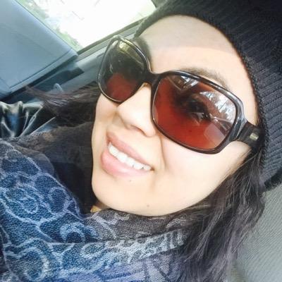 Profile Picture of Iris Holmes (@charralito) on Twitter