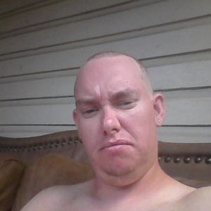 Profile Picture of Nathan Carey Tibbs (@nathananamanda) on Twitter