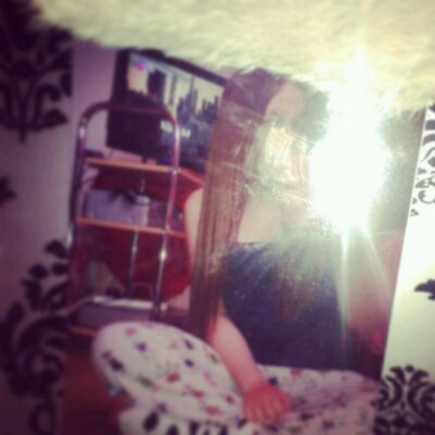 Profile Picture of -angel Button (@angel_button69) on Twitter