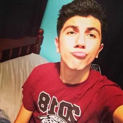 Profile Picture of Moises Øk  ⚾️ (@Alex_Fimbres18) on Twitter