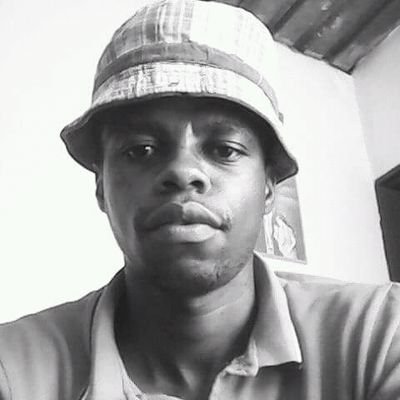 Profile Picture of Tat'uSolani (@wandablackSA) on Twitter