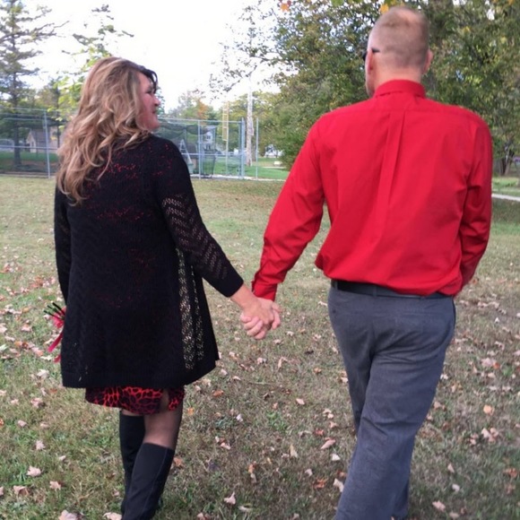 Cherie lynn Walkup - Poshmark Profile Picture of Cherie lynn Walkup (@c_walkup) on Poshmark