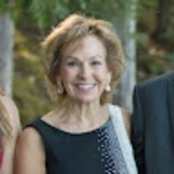 Profile Picture of Jan Ackmann (@janackmann) on Poshmark