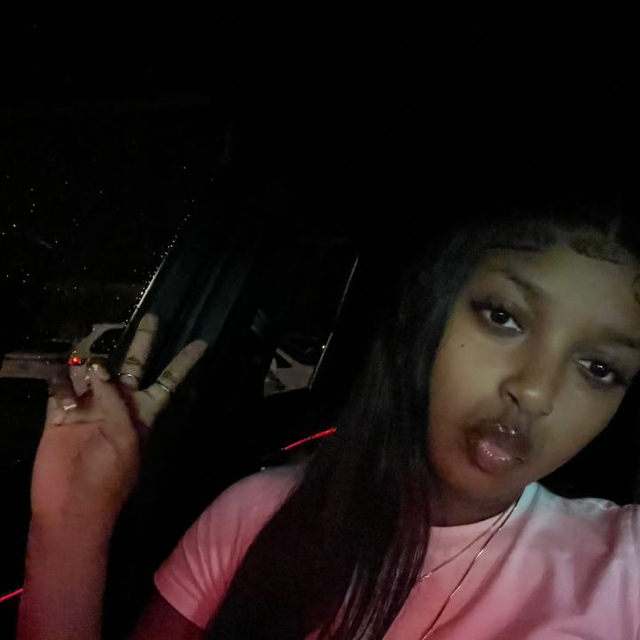 Profile Picture of shella (@dachelleee) on Tiktok