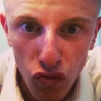 Profile Picture of Dylan Haigh (@DylLovesGirls) on Twitter