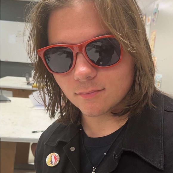 Profile Picture of Jake Stanley (@jakeman85) on Poshmark