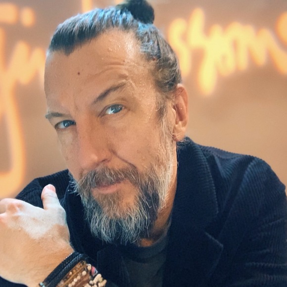 Scott Hessel - Poshmark Profile Picture of Scott Hessel (@scotthessel) on Poshmark