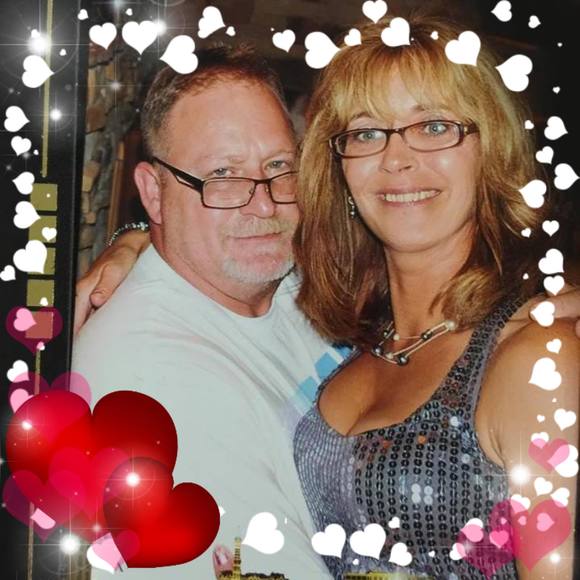 Profile Picture of Bobbie Carter (@bobbie9988) on Poshmark