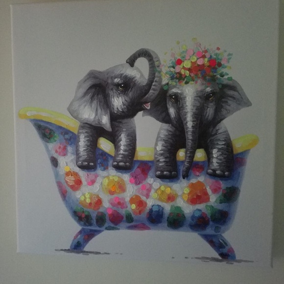 Profile Picture of Elaine Lonon (@elonon) on Poshmark