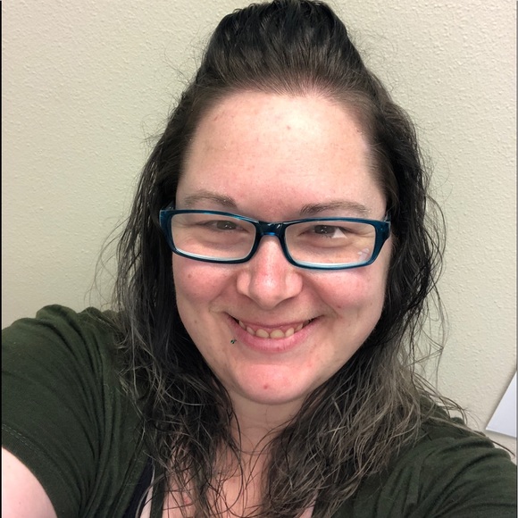 Profile Picture of Britney Reid (@britneyreid198) on Poshmark