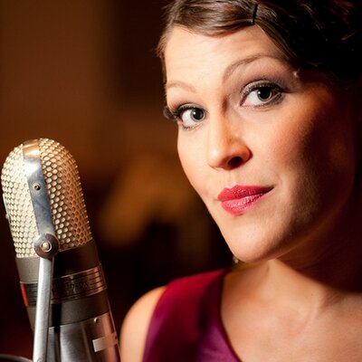 Profile Picture of Emily McIntosh (@thevocalexpert) on Twitter