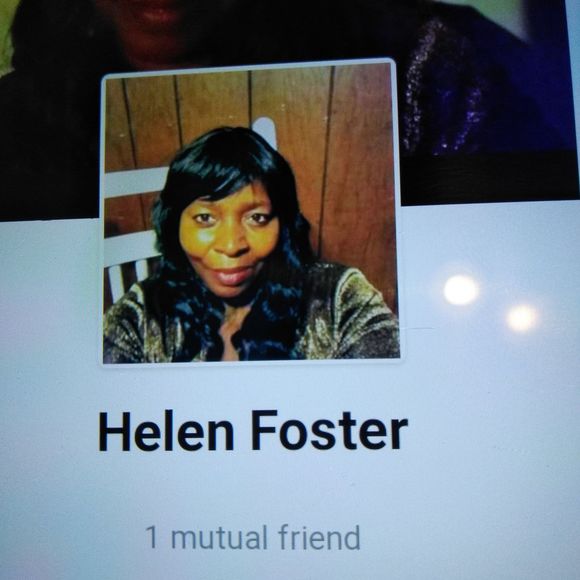 Profile Picture of Helen Foster (@helen_foster) on Poshmark