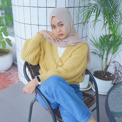 Profile Picture of MaubiAyundaツ (@mauragebi) on Twitter