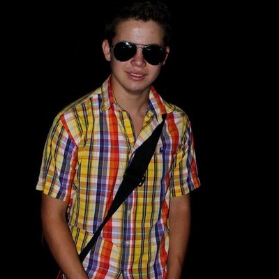 Profile Picture of Felipe Toro (@Felipetoro15) on Twitter