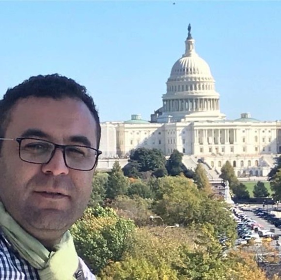 Profile Picture of Younesif Younesif (@infomoon) on Poshmark