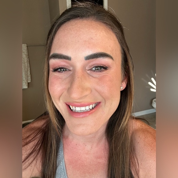 Profile Picture of Autumn Renner (@autumnallen4) on Poshmark