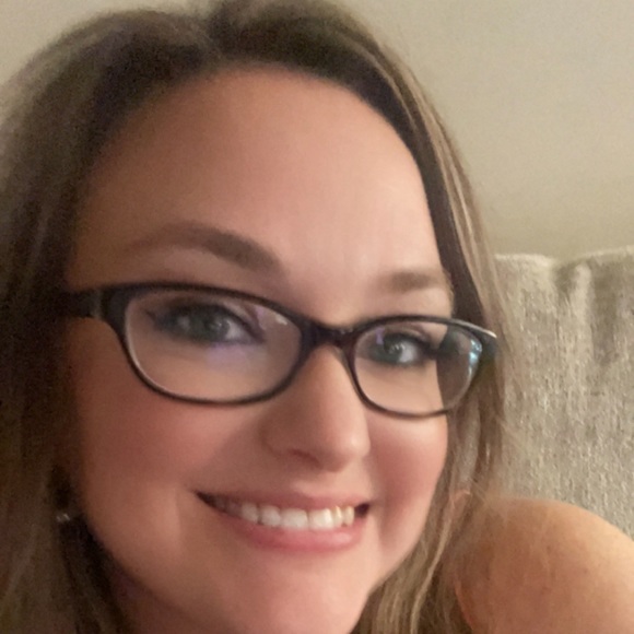 Profile Picture of Tiffany Pearce (@tellen03) on Poshmark