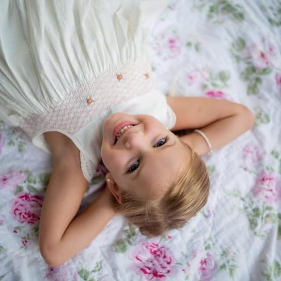 Profile Picture of Heidi Moore (@dridale) on Poshmark