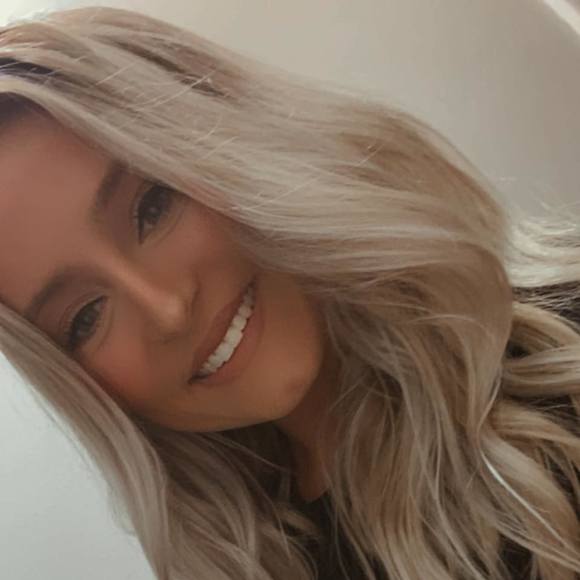 Profile Picture of Taylor Rasey (@trgu) on Poshmark