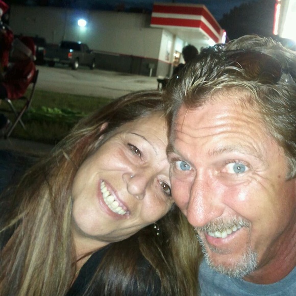 Profile Picture of Mark Newton (@marknewton1959) on Poshmark