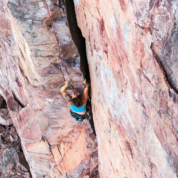 Profile Picture of Tosha Jones (@toshajones22) on Poshmark