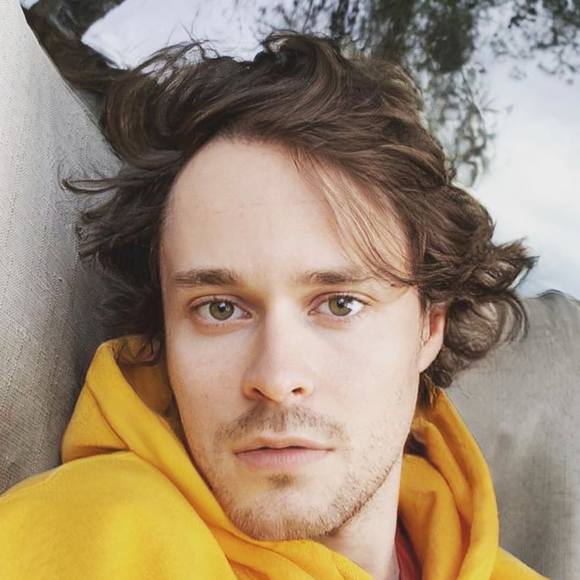 Profile Picture of Rafał Redliński (@rafredl) on Poshmark