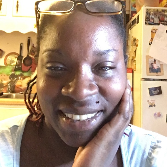 Profile Picture of Ladonna Scott (@godivababee820) on Poshmark