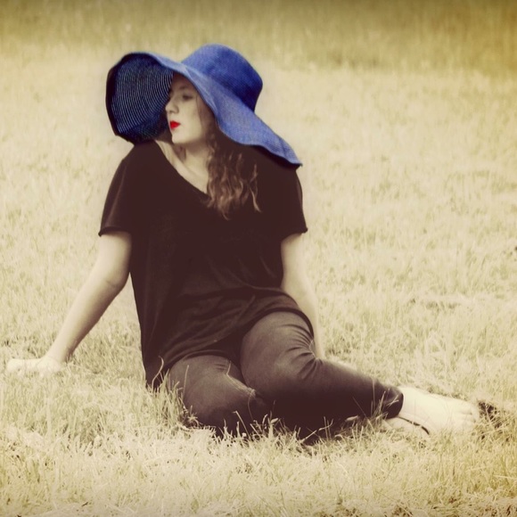 Profile Picture of Megan Peppler (@meganpeppler) on Poshmark