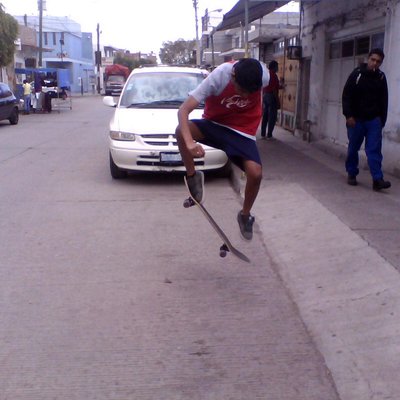 Profile Picture of Fernando Almaguer (@nanapancha63) on Twitter