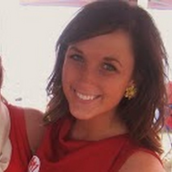 Profile Picture of Bridget Schmidt (@bmaxwell989) on Poshmark