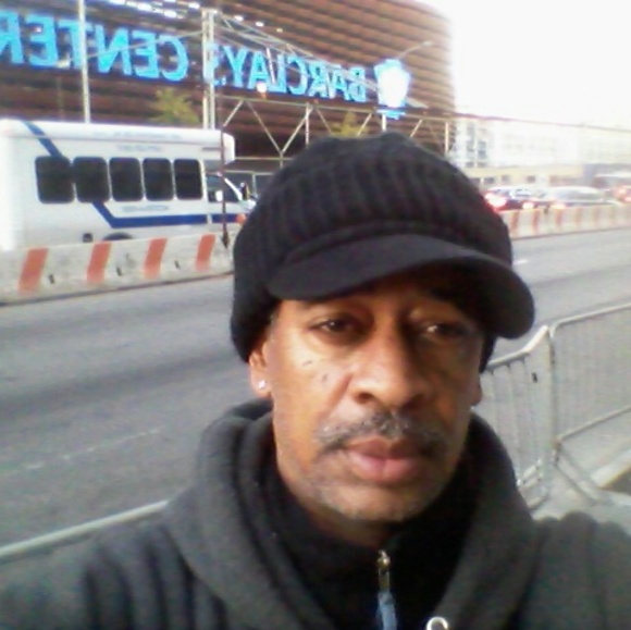 Profile Picture of Edward Mitchell (@shafiq9176) on Poshmark