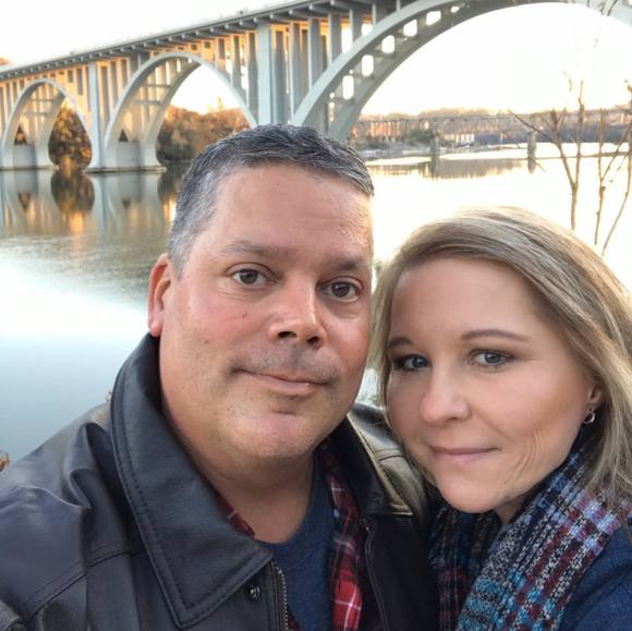 Profile Picture of Mark Perez (@mark865) on Poshmark