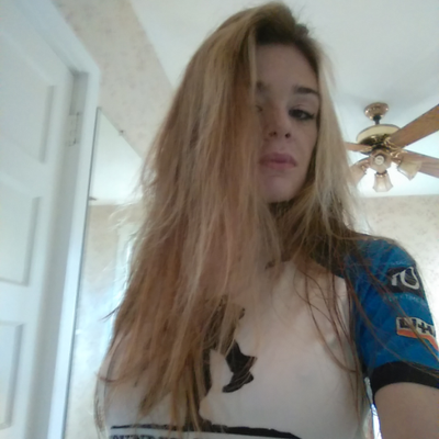 Profile Picture of Ellen Muth (@EllenAMuth) on Twitter