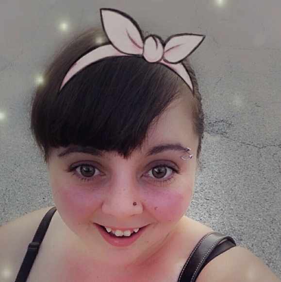 Profile Picture of Hailey Chase (@chase2430) on Poshmark