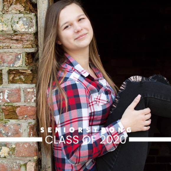 Profile Picture of Emily Carleton (@emilycarleton) on Poshmark