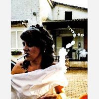 Profile Picture of Alessandra Vecchio (@alessandrav2711) on Pinterest