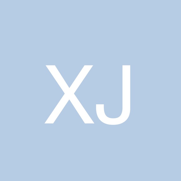 Profile Picture of Xochitl Jackson (@xspotsthemarks) on Poshmark