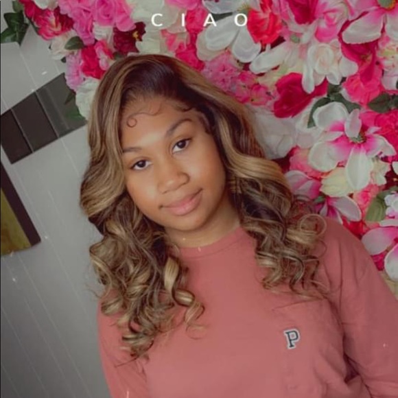 Profile Picture of Demonte Fields (@demonte24fields) on Poshmark