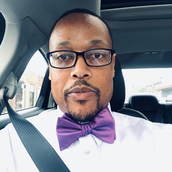 Profile Picture of Michael Parham (@drnebheru) on Poshmark