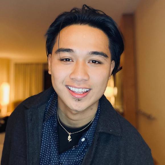 Profile Picture of Joshua Natividad (@joshua_kpmpngan) on Poshmark