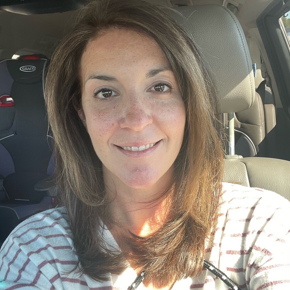 Julie Castleberry - Poshmark Profile Picture of Julie Castleberry (@jfcastle) on Poshmark