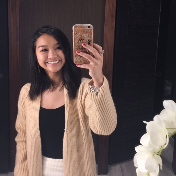 Profile Picture of Kathy Lam (@kthylam) on Poshmark