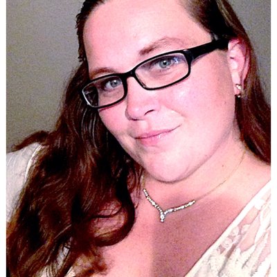 Laurie Fletcher - Twitter Profile Picture of Laurie Fletcher (@Cajunkittin915) on Twitter