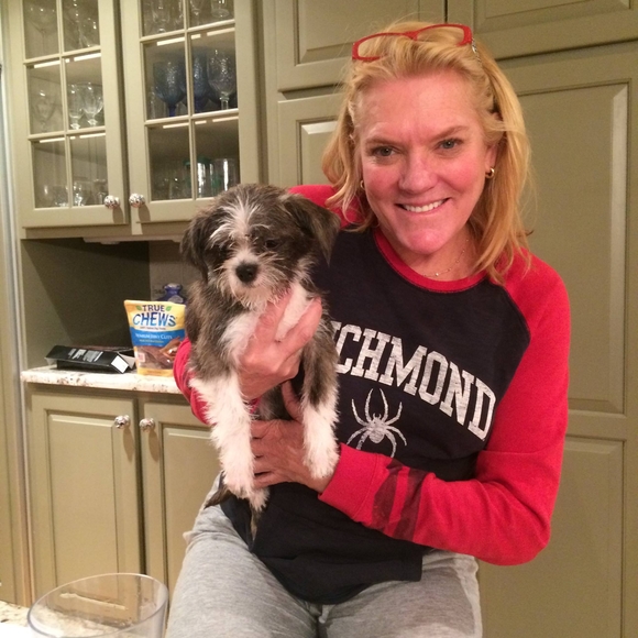 Profile Picture of Anne Scott (@rooney58) on Poshmark