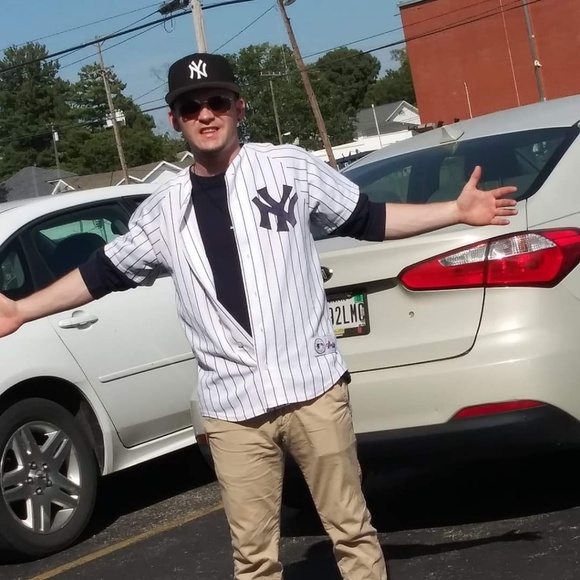 Profile Picture of Patrick Curry (@patrickcurry115) on Poshmark