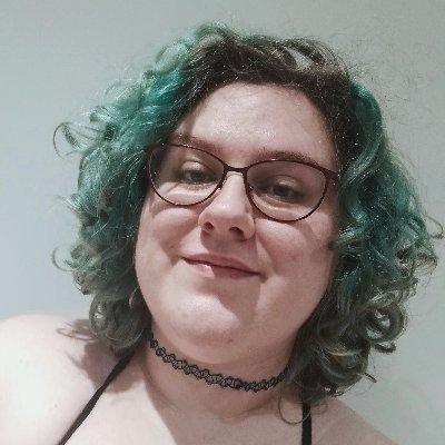 Profile Picture of Lucy Edwards (@HeckHaecHoc) on Twitter