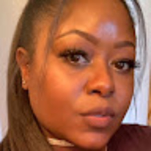 Profile Picture of Devin Patterson (@devinpatters963) on Poshmark