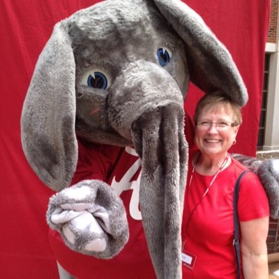 Profile Picture of Carol Engle (@CarolEngle2) on Twitter