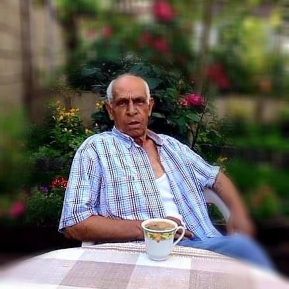 Profile Picture of Alisa Sulimanovska (@asulimanovska) on Poshmark